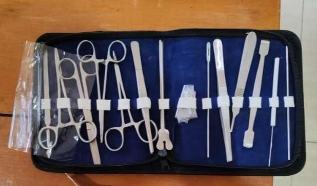Dissecting kit