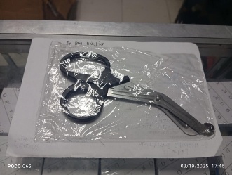 Umbilical cord scissors